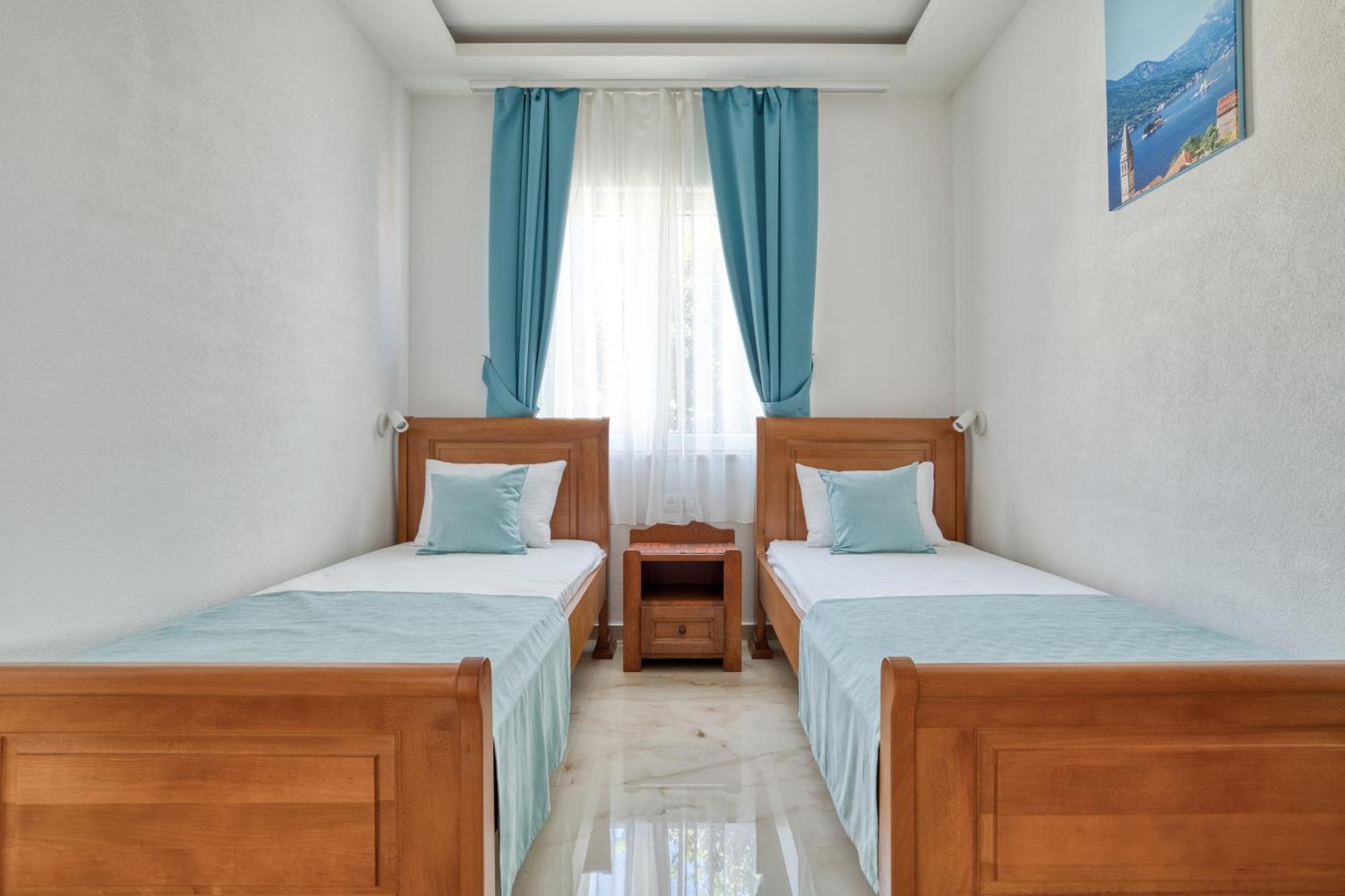 Apartments Ljubica Herceg Novi Exterior foto
